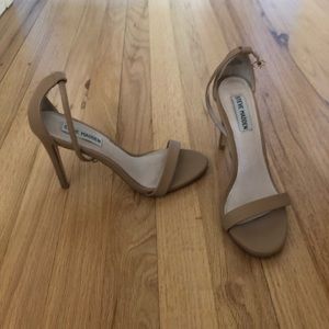 Steve Madden nude heels